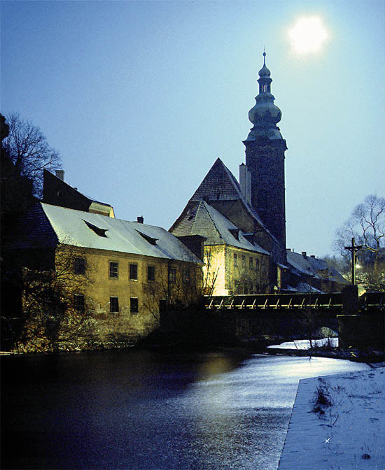 Český Krumlov, Kirche St. Jobst beim Vollmond, foto:  Libor Sváček