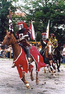 Festival of the Five-petalled Rose in Český Krumlov 1998, knights' tournament on hourses 